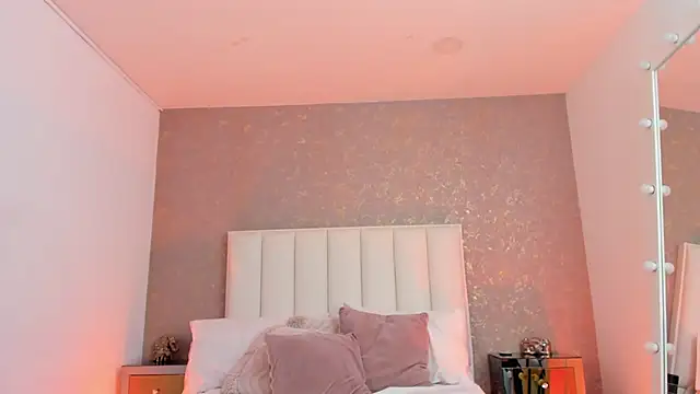 KaylieBrooks online show from February 2026 06:52:01 PM