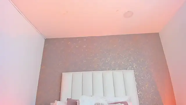 KaylieBrooks online show from March 2026 07:39:01 PM