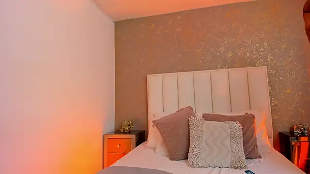 KaylieBrooks online show from March 2026 01:37:01 PM