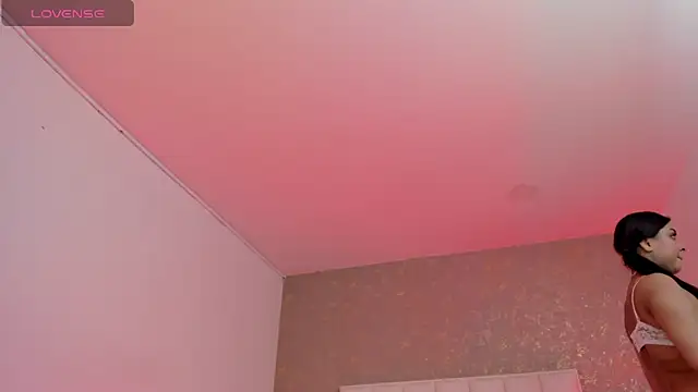 KaylieBrooks online show from December 2025 04:09:01 PM