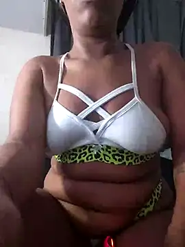 Snapshot of Kristal_Bronw_Lawren chatting on October 2025 04:13:02 AM Kristal Bronw Lawren online show from October 2025 04:13:02 AM
