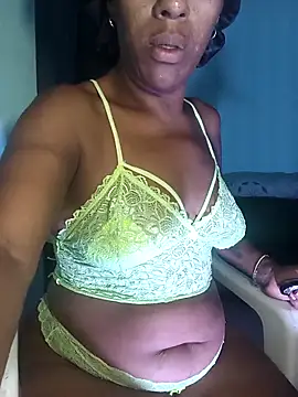 Kristal Bronw Lawren online show from April 2026 12:12:01 PM