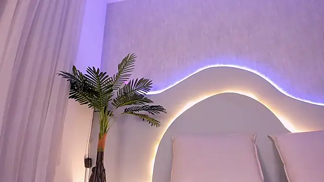 CannelaSmith online show from April 2026 12:43:01 PM