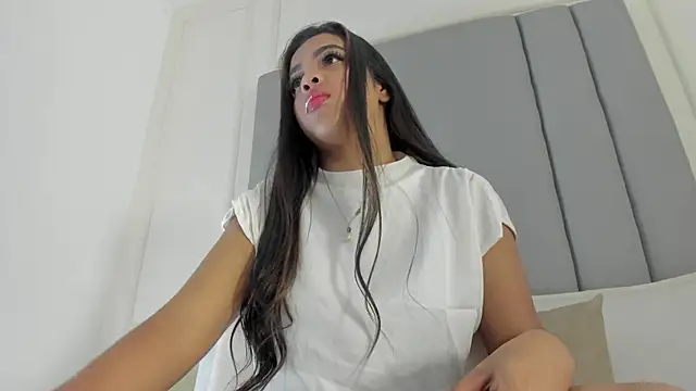 CannelaSmith online show from June 2026 01:12:02 PM