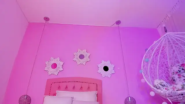 Snapshot of CannelaSmith chatting on October 2025 07:22:02 PM CannelaSmith online show from October 2025 07:22:02 PM