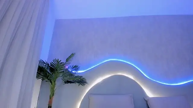 CannelaSmith online show from April 2026 12:53:02 PM