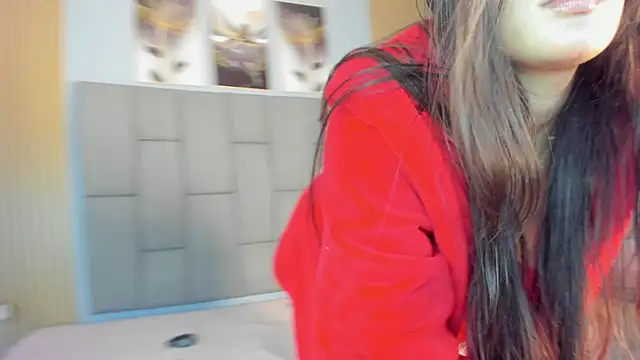 Stefany gonzales  online show from October 2025 12:50:01 PM