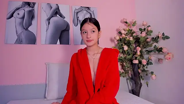 Stefany gonzales  online show from October 2025 11:44:01 AM