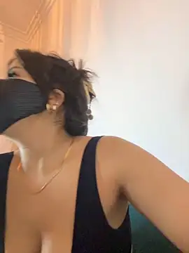 al anoud online show from November 2025 10:43:02 PM