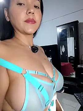 karly hot  online show from March 2026 12:26:01 AM