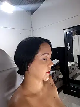 karly hot  online show from April 2026 11:50:01 PM