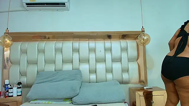 TiffantyAndStacy online show from October 2025 07:59:02 PM