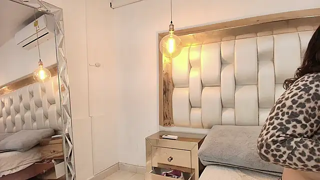 TiffantyAndStacy online show from October 2025 07:58:02 PM