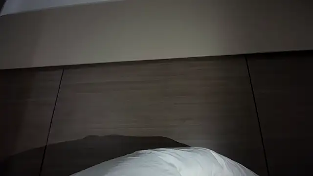 Liiz 01 online show from November 2025 02:56:01 AM