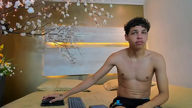 Mycandyfor You online show from September 2025 07:20:01 PM