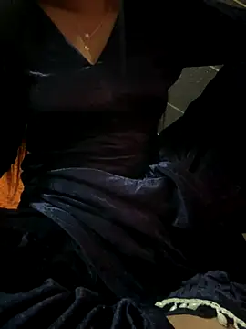 Sexylella143 online show from December 2025 03:45:02 AM