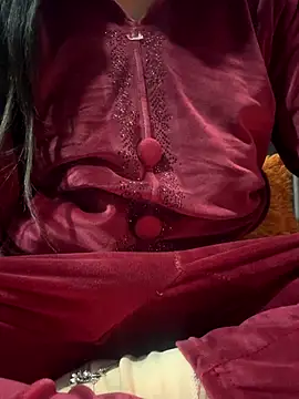 Sexylella143 online show from December 2025 04:37:01 AM