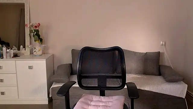 MillyBoo0 online show from May 2026 06:57:02 AM