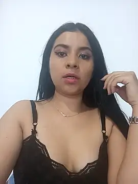 ValerieLove  online show from November 2025 09:29:02 PM