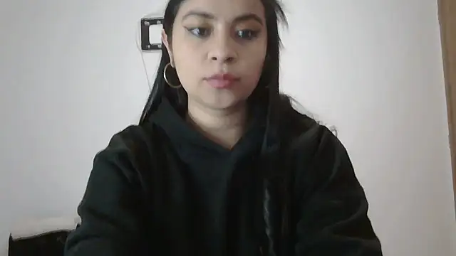 ValerieLove  online show from December 2025 11:15:02 PM