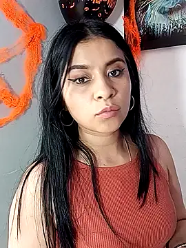 ValerieLove  online show from October 2025 07:33:02 PM