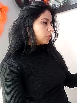 ValerieLove  online show from October 2025 07:35:01 PM