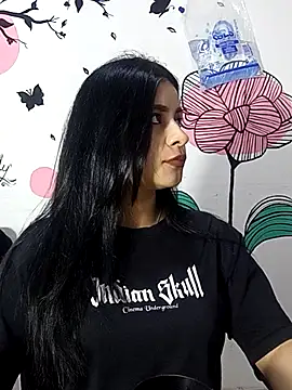 ValerieLove  online show from October 2025 07:37:01 PM