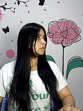 ValerieLove  online show from October 2025 07:25:01 PM