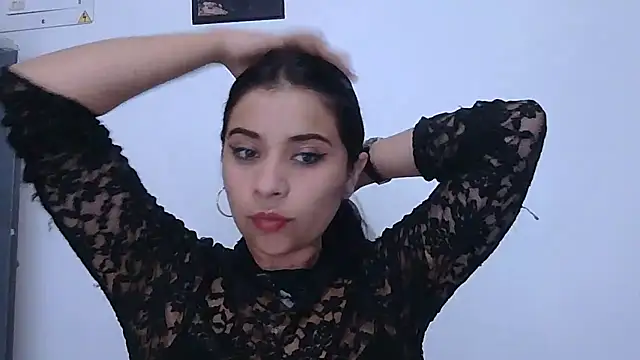 ValerieLove  online show from November 2025 09:08:01 PM