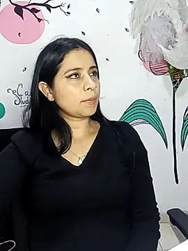 ValerieLove  online show from November 2025 07:51:01 PM