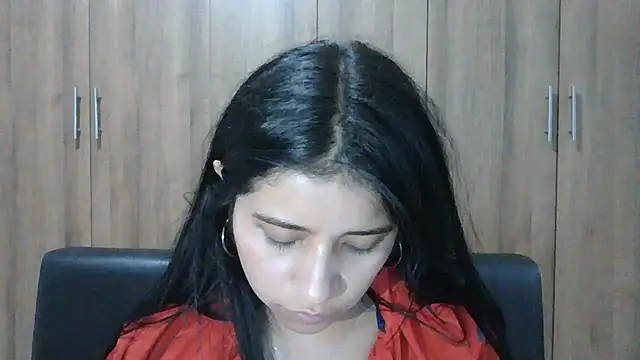 ValerieLove  online show from November 2025 08:02:01 PM