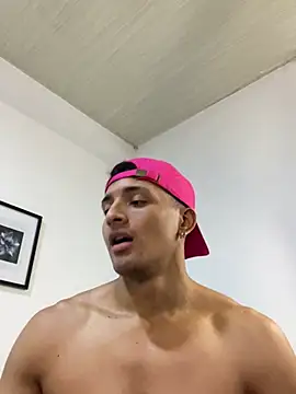 Snapshot of Smith_Fitness chatting on April 2026 03:52:01 PM Smith Fitness online show from April 2026 03:52:01 PM