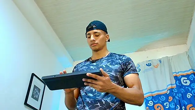 Snapshot of Smith_Fitness chatting on June 2026 03:09:02 PM Smith Fitness online show from June 2026 03:09:02 PM