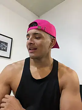 Snapshot of Smith_Fitness chatting on April 2026 03:49:02 PM Smith Fitness online show from April 2026 03:49:02 PM