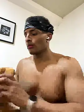 Snapshot of Smith_Fitness chatting on November 2025 03:55:02 AM Smith Fitness online show from November 2025 03:55:02 AM