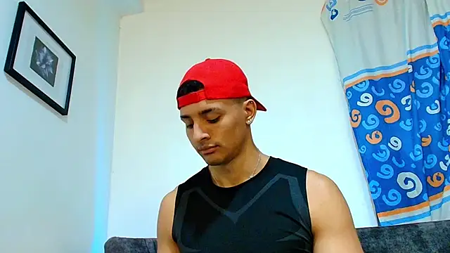 Snapshot of Smith_Fitness chatting on June 2026 01:39:02 PM Smith Fitness online show from June 2026 01:39:02 PM