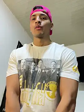 Snapshot of Smith_Fitness chatting on May 2026 03:06:01 PM Smith Fitness online show from May 2026 03:06:01 PM