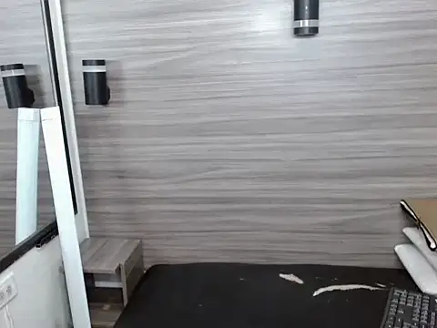 Penelopee Rouse online show from December 2025 07:52:02 PM