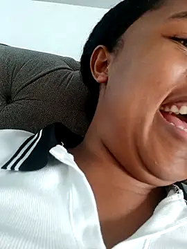 MoniqueMulberry online show from November 2025 07:25:01 PM