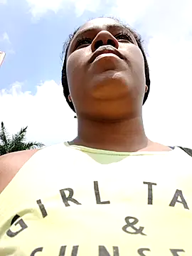 Snapshot of MoniqueMulberry chatting on October 2025 06:45:01 PM MoniqueMulberry online show from October 2025 06:45:01 PM