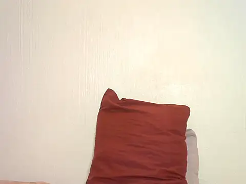 BeautyQueenX22 online show from November 2025 05:50:01 PM