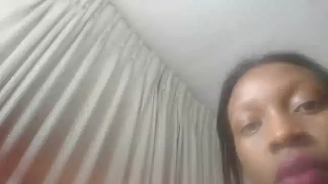 BeautyQueenX22 online show from June 2026 08:10:01 PM
