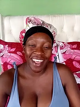 Snapshot of BeautyQueenX22 chatting on March 2026 11:03:01 AM BeautyQueenX22 online show from March 2026 11:03:01 AM