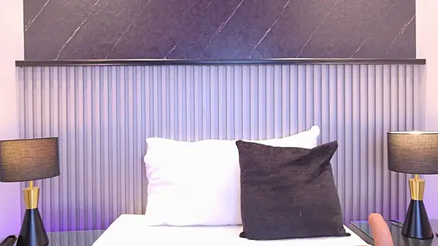 Meganreed  online show from May 2026 09:40:02 PM