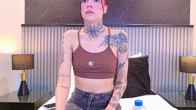 Meganreed  online show from May 2026 10:24:02 PM