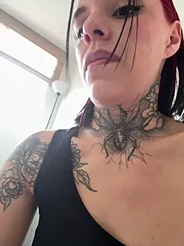 Meganreed  online show from November 2025 10:09:01 PM