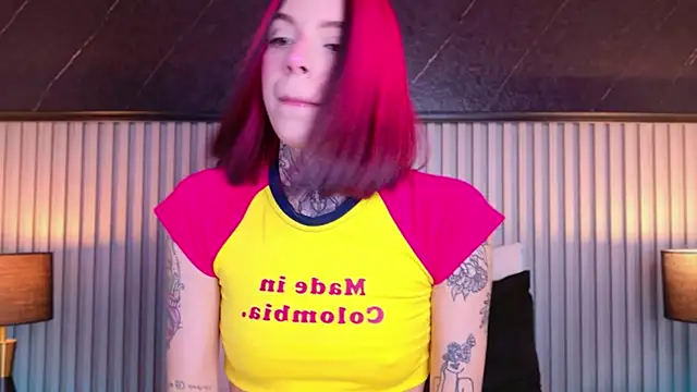 Snapshot of Meganreed_ chatting on June 2026 09:47:01 PM Meganreed online show from June 2026 09:47:01 PM