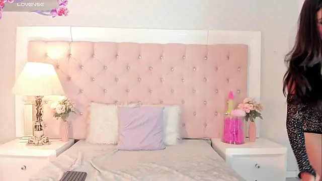 CaterinaRomano online show from November 2025 02:53:01 PM