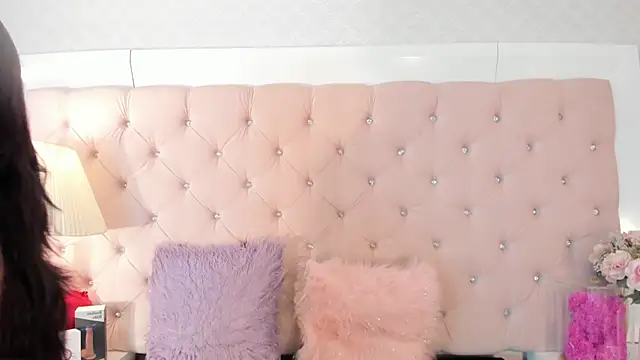 Snapshot of CaterinaRomano chatting on March 2026 07:02:02 PM CaterinaRomano online show from March 2026 07:02:02 PM