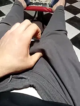 anis3g4 online show from March 2026 12:10:02 AM